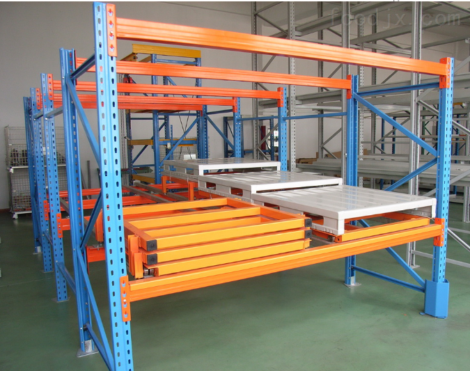 重型压入式货架01