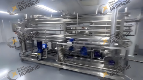 果蔬加工生产线杀菌机连接 BIB 灌装机.jpg